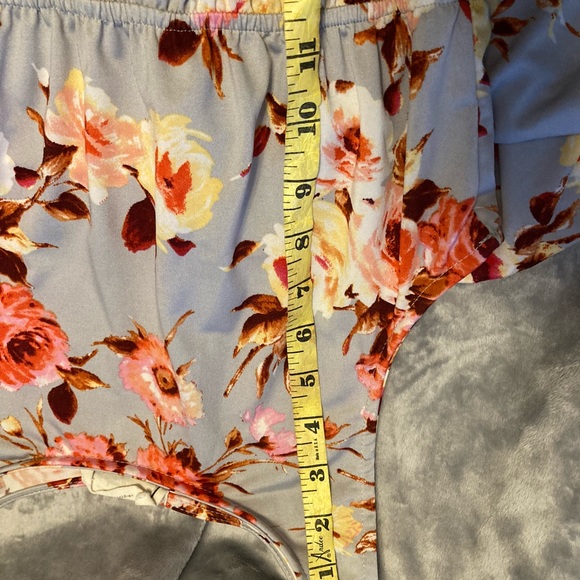 👚(bundle 4 items w/👚for $16) Sundress - Picture 7 of 8